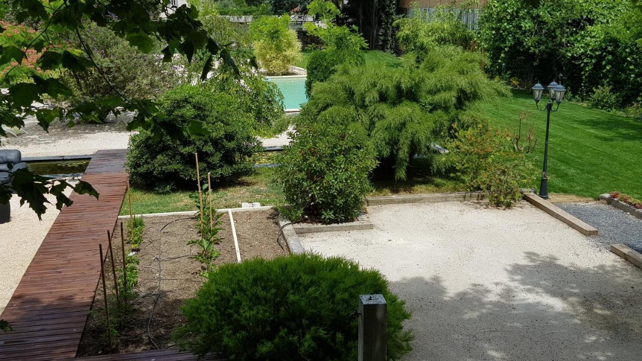 Maison D' Alys Entre Luberon Et Alpilles Cabannes 外观 照片